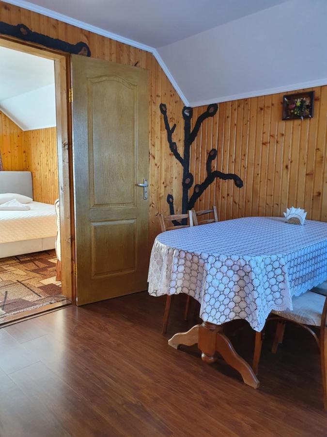 Затишок В Карпатах Villa Slavsko Exterior foto