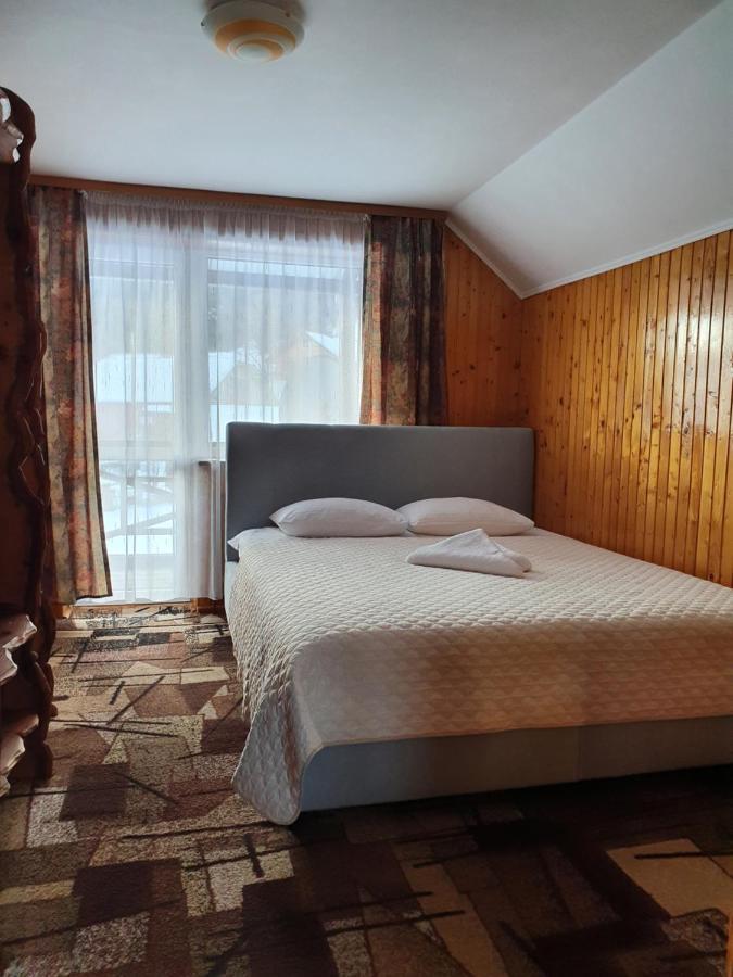 Затишок В Карпатах Villa Slavsko Exterior foto
